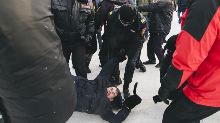 В Челябинске суд обязал участников протестных акций выплатить больше 2 миллионов за работу полиции