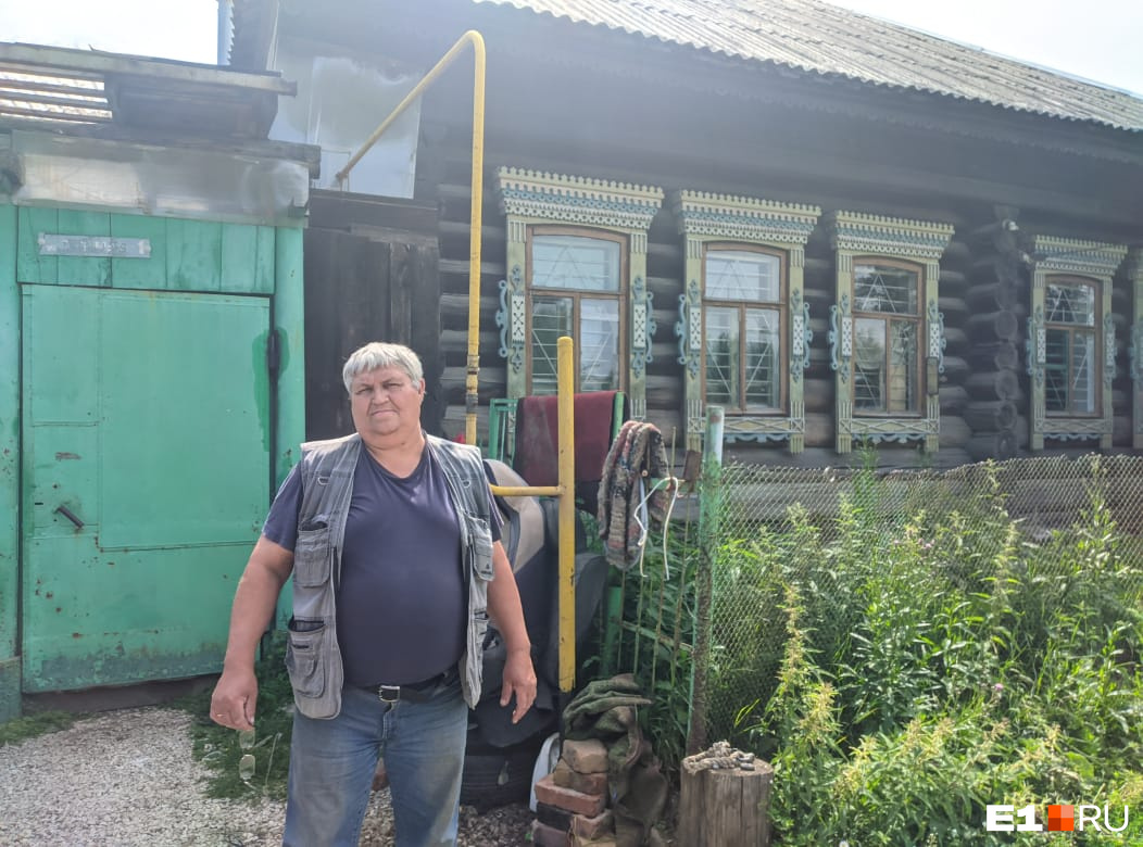 62-летний Евгений Бабинов — обычный уральский работяга, электросварщик в РТИ