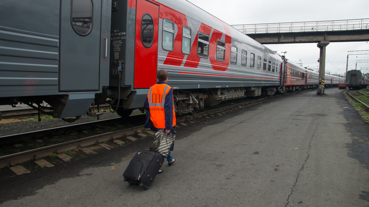 В Екатеринбурге к поезду прицепили персональный вагон для проводницы, заболевшей COVID-19