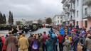 Толпы людей и танки на Советской площади: смотрим в прямом эфире парад Победы в Ярославле