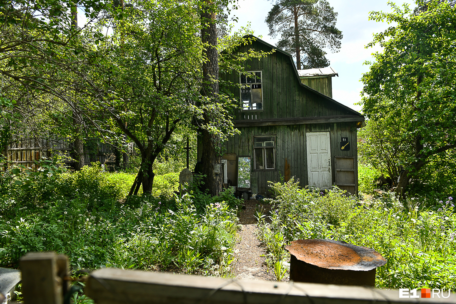 4 дачи 1. Тайна старой дачи. Старые дачи КГБ. Коллективный сад(Уралмаш). Старая дача Рокоссовского.