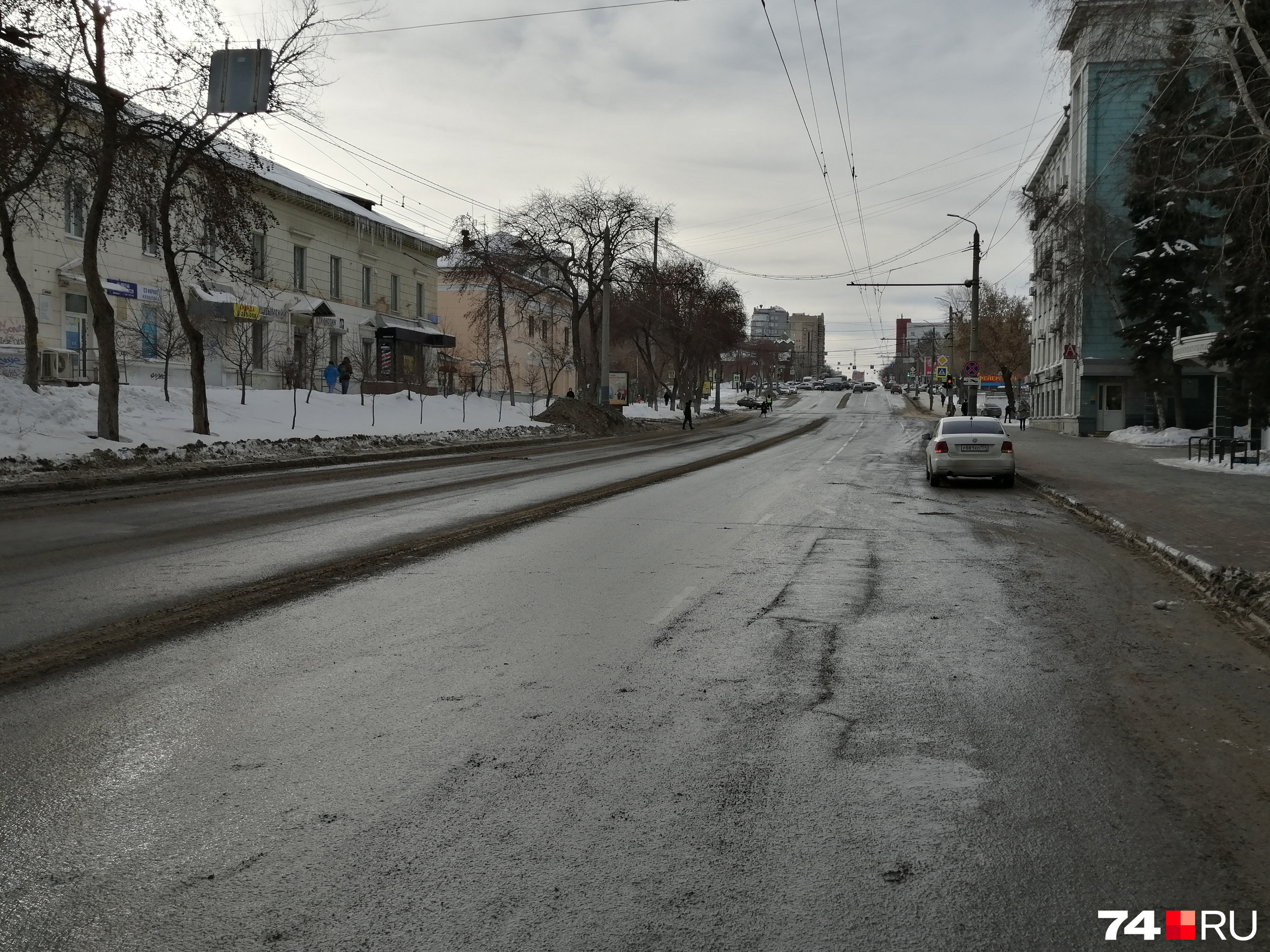 Подъезды к переходу пока перекрыты Подъезды к переходу пока перекрыты