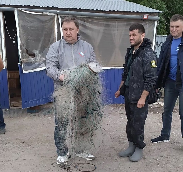 В эту ловушку недобросовестных рыбаков уже никто не попадет В эту ловушку недобросовестных рыбаков уже никто не попадет