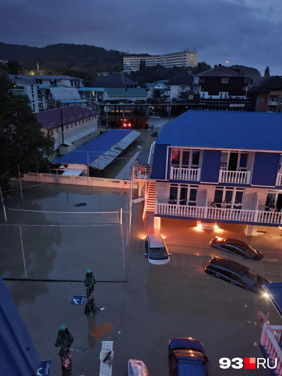 Сильнее всего в Туапсинском районе пострадал поселок Лермонтово, вода там поднялась как минимум на 1,5 метра