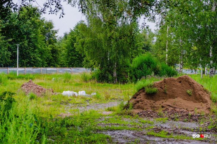 Местным жителям остается ждать и надеяться Местным жителям остается ждать и надеяться
