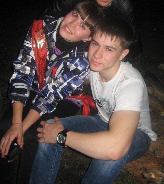 Индира только окончила школу, Рустам — второй курс УГНТУ Индира только окончила школу, Рустам — второй курс УГНТУ