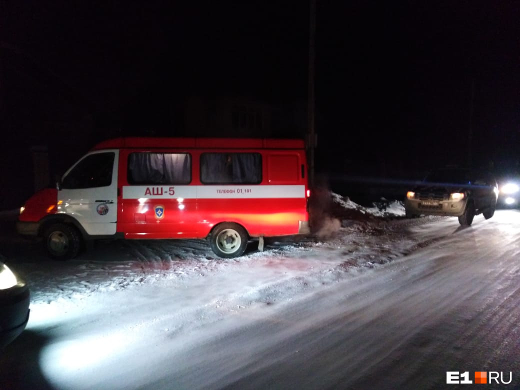 В среду вечером в поселок приезжали сотрудники МЧС В среду вечером в поселок приезжали сотрудники МЧС
