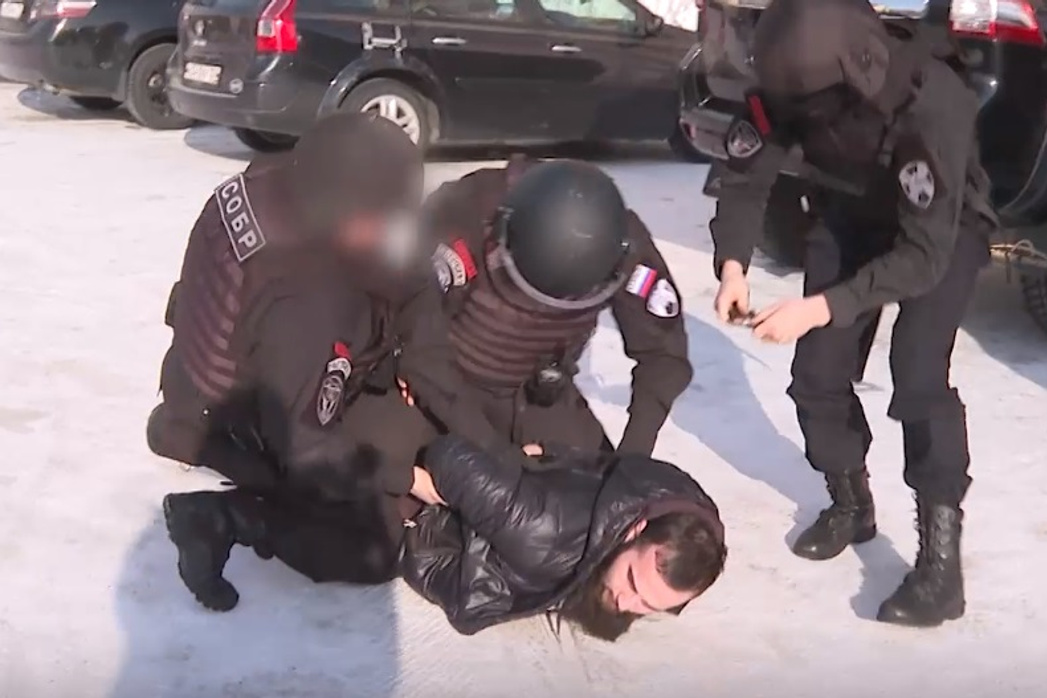Пытки террористов теракта в крокусе. Пособник террористов задержан в России.