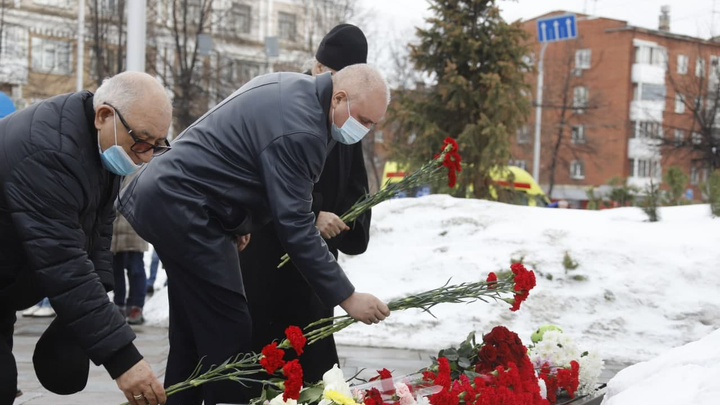 В Кемерово отслужили заупокойную панихиду по погибшим в «Зимней вишне»