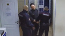 Пьяный челябинец напал на полицейского в аэропорту Новосибирска