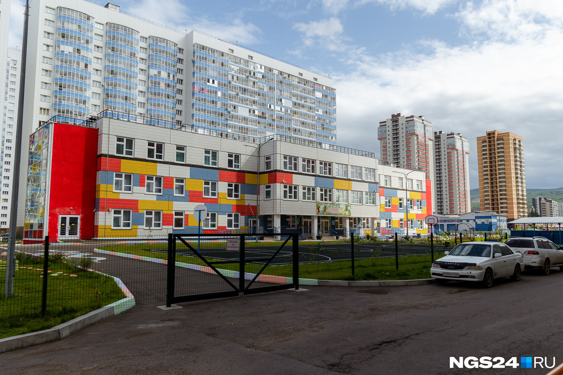 Увидеть детский садик во дворе дома — для Красноярска это стало обычным явлением