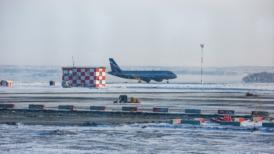 Пассажир экстренно приземлившегося в Нижневартовске самолета госпитализирован