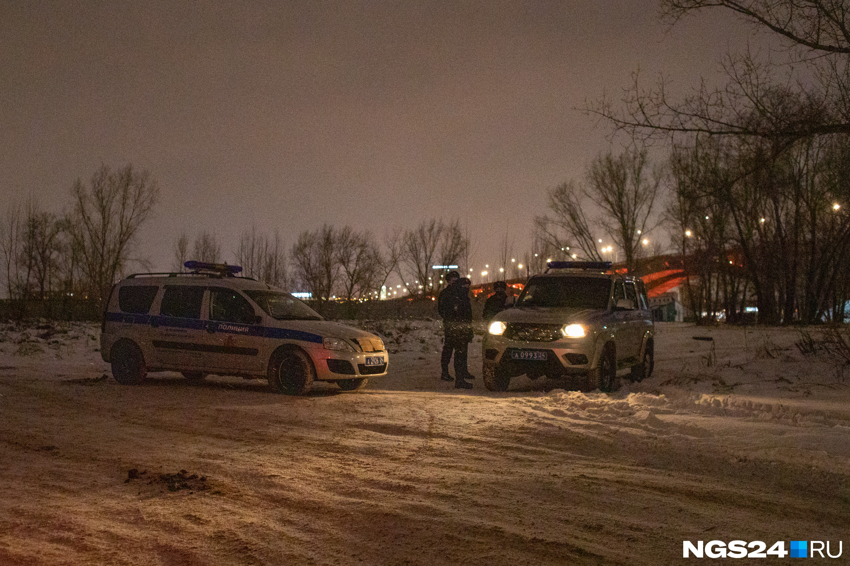 Полиция тем временем дежурила у самых популярных у горожан мест Полиция тем временем дежурила у самых популярных у горожан мест