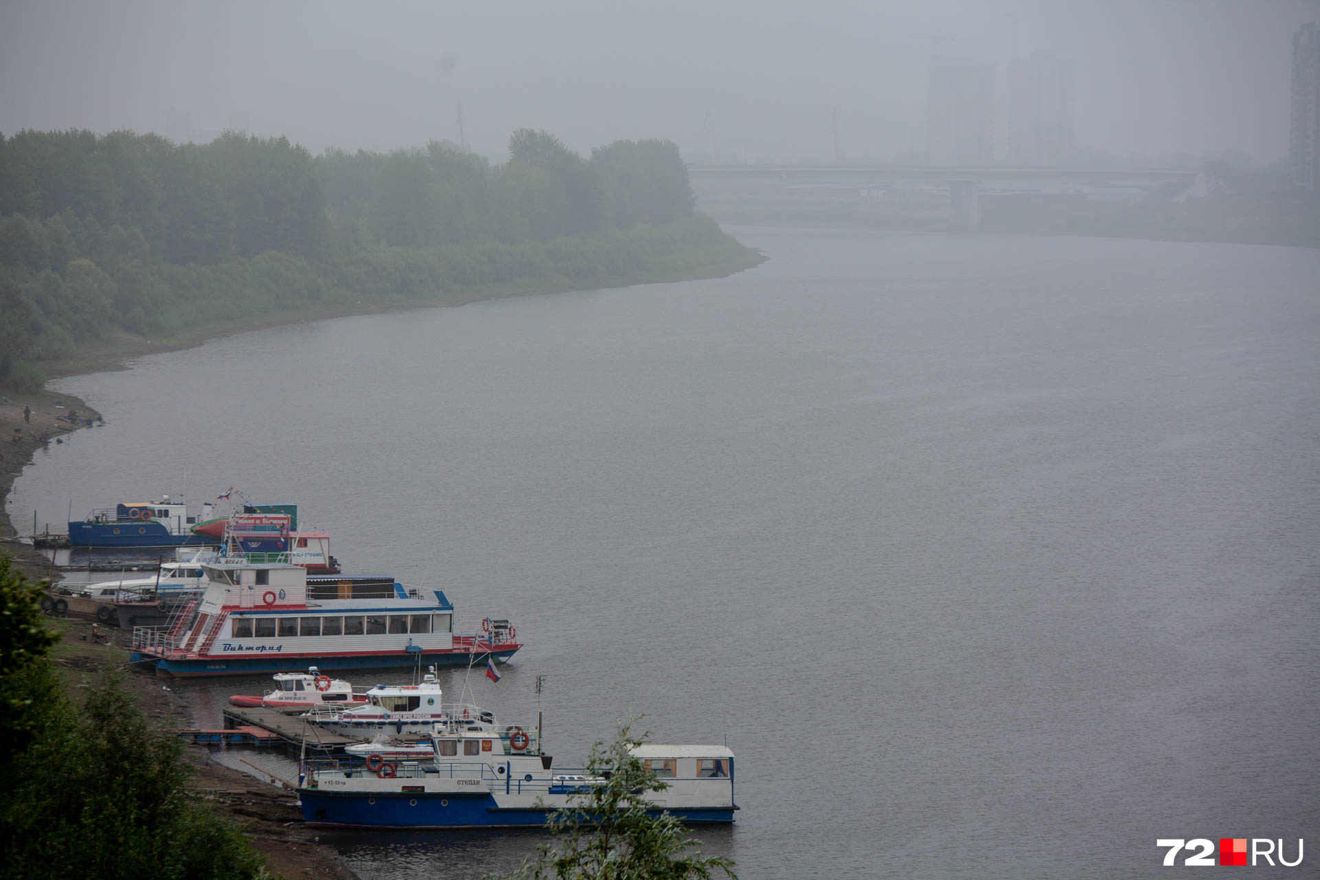 Тут водные суда видно хорошо, но вы попробуйте разглядеть высотки. Получилось? Тут водные суда видно хорошо, но вы попробуйте разглядеть высотки. Получилось?