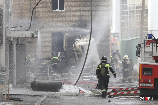 Взрывом выбило окна в больнице и соседних зданиях
