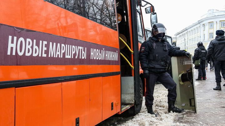 «Вам нужна не борьба с коррупцией, а хаос»: нижегородский перевозчик объяснил свою помощь силовикам