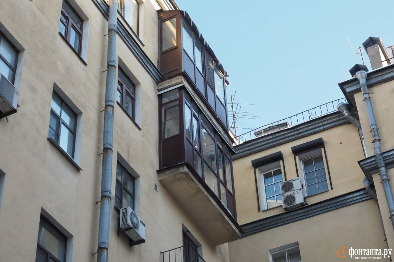 Гирлянда балконов на Рылеева, 6<br><br>автор фото Михаил Огнев / «Фонтанка.ру»