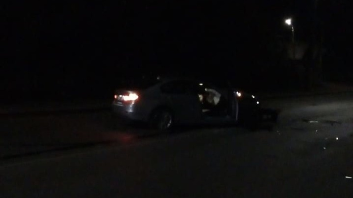 В Кузбассе 23-летний водитель за рулем BMW устроил смертельное ДТП. Его ищет полиция