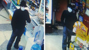 Новосибирец, угрожая ножом продавцу, ограбил продуктовый магазин — инцидент попал на видео