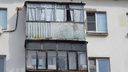 В Ярославле у жителей потребовали снимать остекление с балконов. Законно ли это?