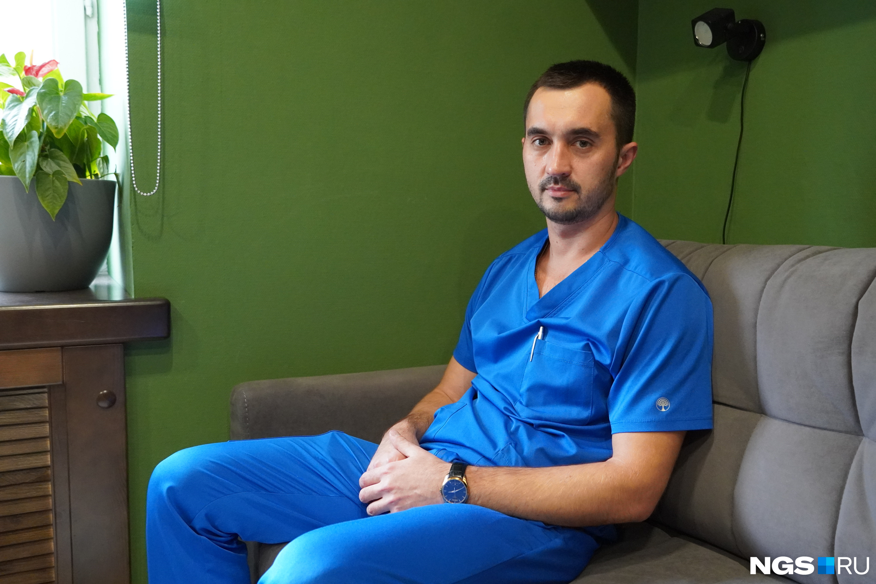 Александр Соболев провел операцию и удалил опухоль. Наталья очень ему благодарна, в том числе и за аккуратный шов, который сейчас почти незаметен