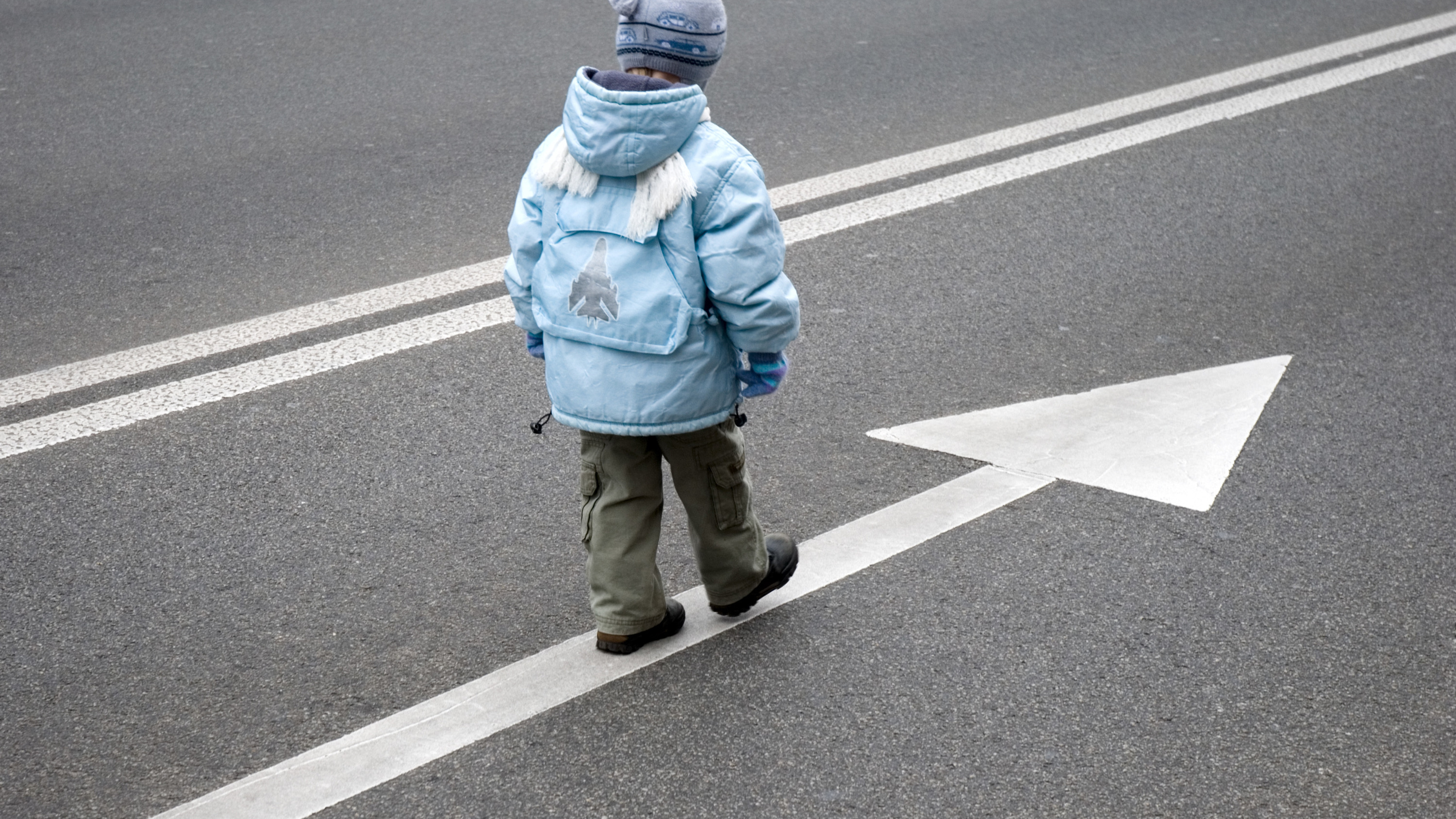 Дтп дети на дороге. Проезжая часть для детей. Дети на дороге. Дороги для детей. Травматизм на дорогах для детей.