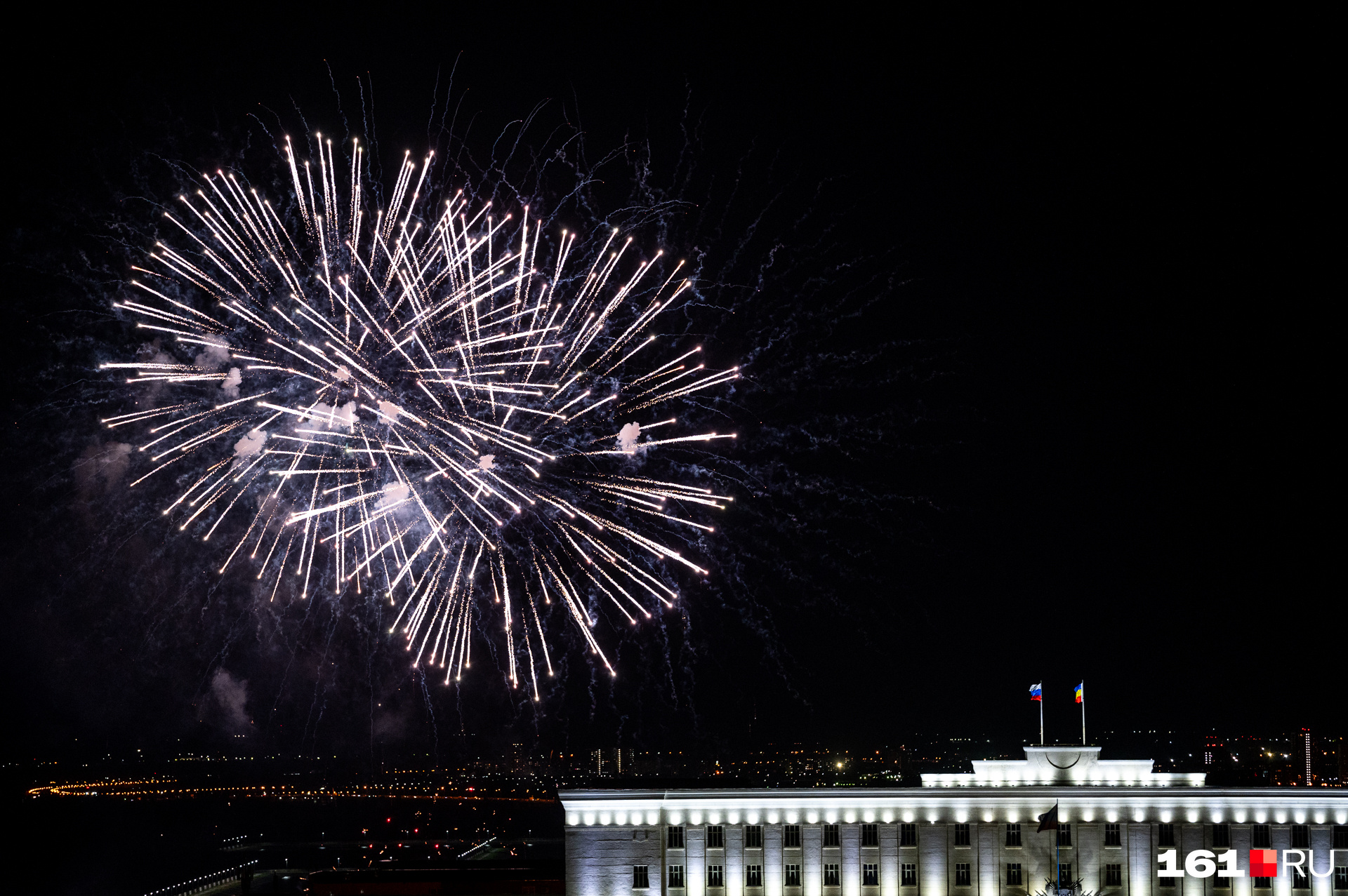 Город ростов на дону 2019. Салют в Ростове 2021. Новороссийск салют 9 мая.