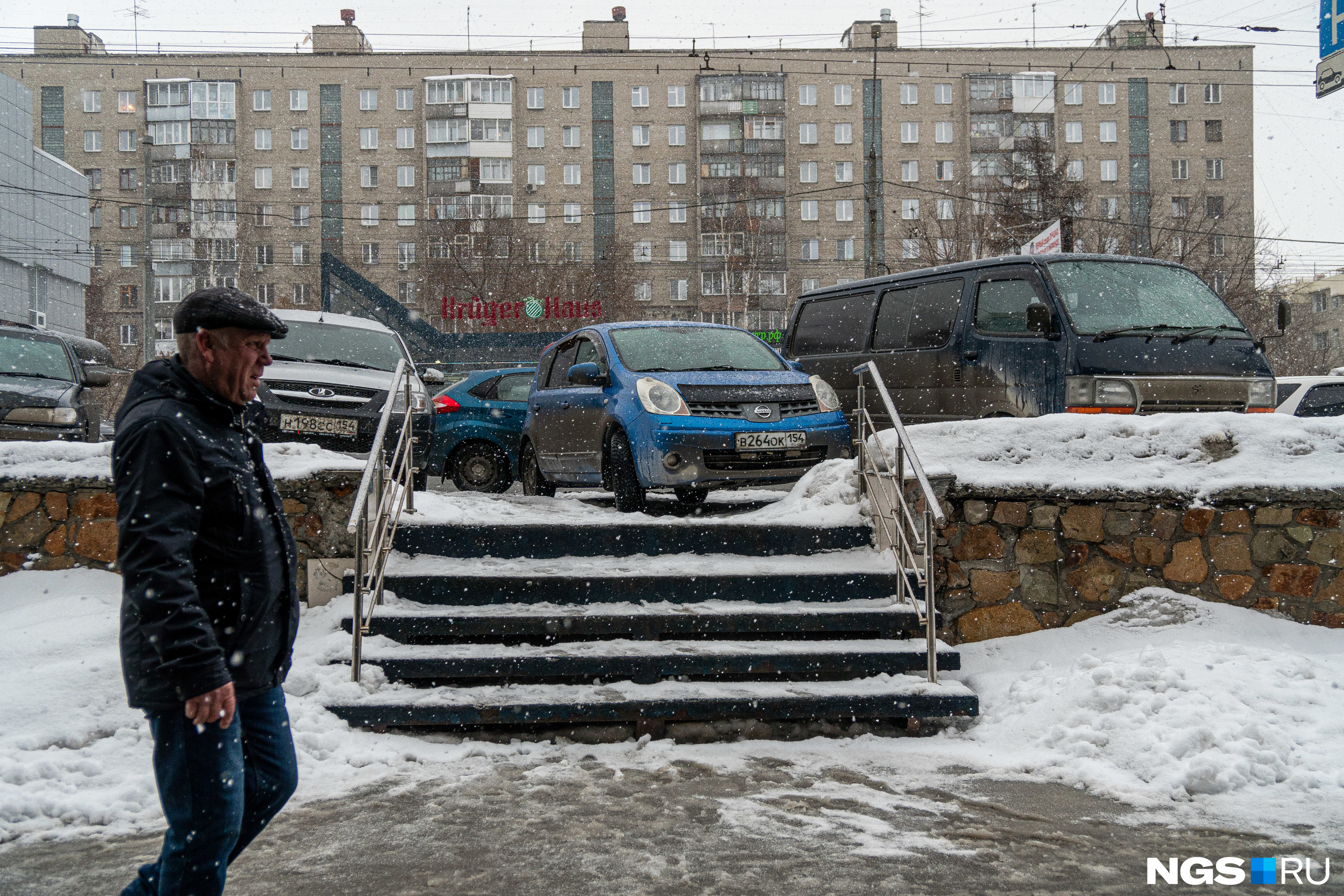 Руденко, анатолий кириллович. Анатолий руденко актер. Анатолий руденко. Кирилл макеенко отец анатолия руденко. Что натворил руденко.