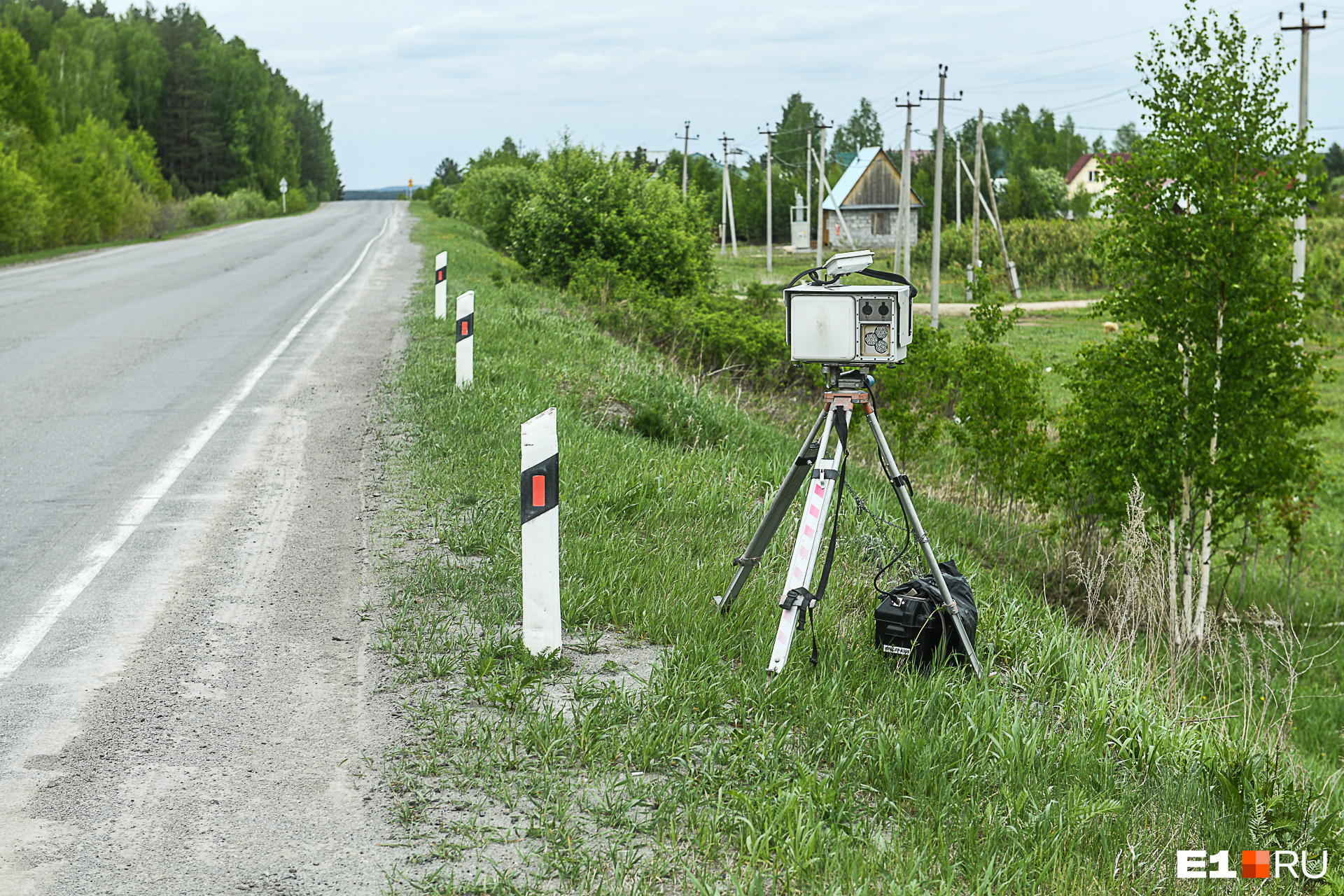 В Свердловской области камеры-треноги научили фиксировать езду без ремня безопасности
