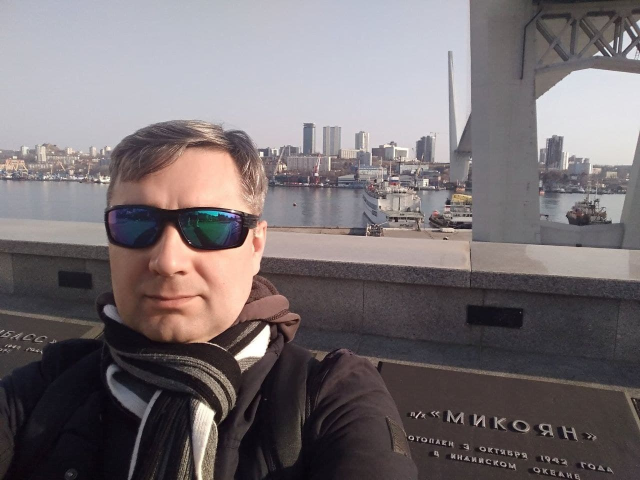 Небоскребы во Владивостоке тоже есть, а вот относительно недорогих продуктов там не найти Небоскребы во Владивостоке тоже есть, а вот относительно недорогих продуктов там не найти