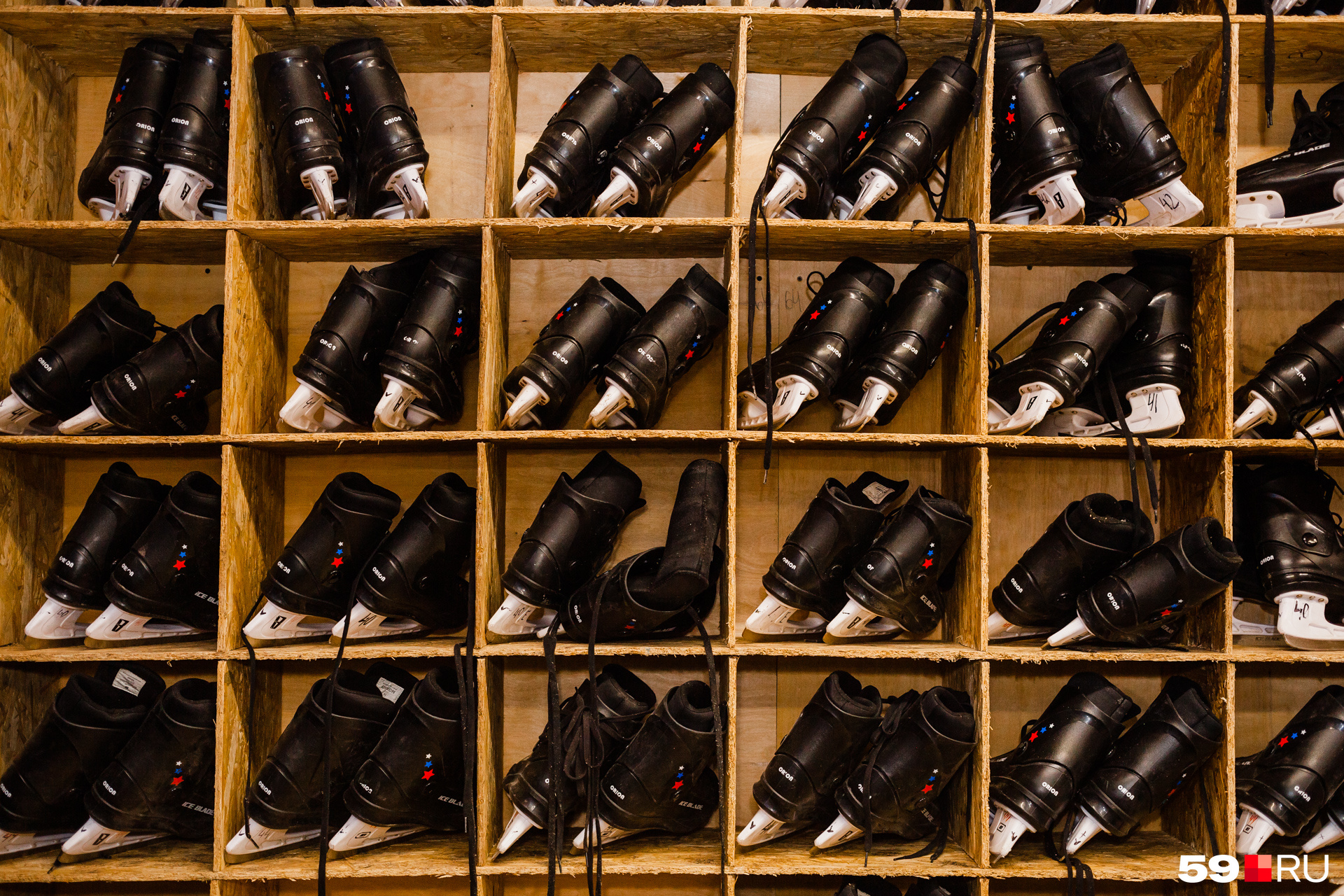 Взрослым прокат коньков на «Гайве» обойдется в 120 рублей Взрослым прокат коньков на «Гайве» обойдется в 120 рублей