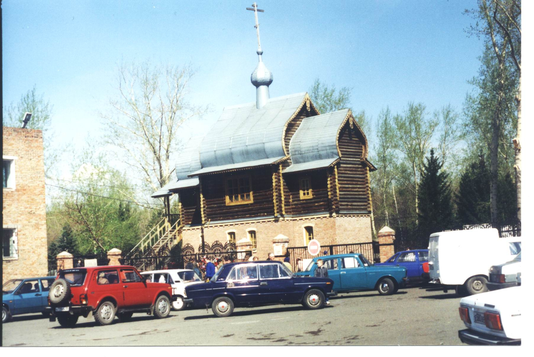 Фотография храма на Старо-Северном кладбище (<nobr class="_">1990-е</nobr> годы)
