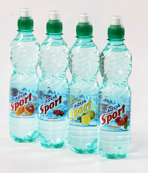 Напитки «Аква спорт» на основе питьевой воды «Вельская» представлены в четырех вкусах