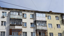 «У некоторых еще и трусы висят»: ярославцы разругались из-за требований управдома расстеклить балконы