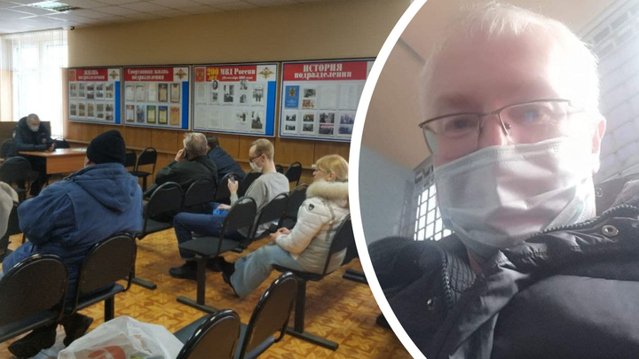 «Люди сидели по шесть часов без воды и еды»: депутат Константин Киселёв — о задержании в Москве