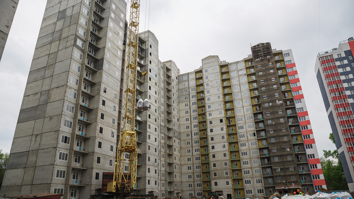 Цена квадрата жилья в новостройке достигла 130 тысяч рублей в Кемерове