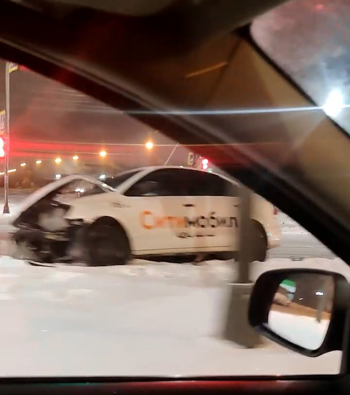 Скриншот видео из группы <a href="https://vk.com/wall-68471405_14603288" target="_blank" class="_">«ДТП и ЧП | Санкт-Петербург»</a>