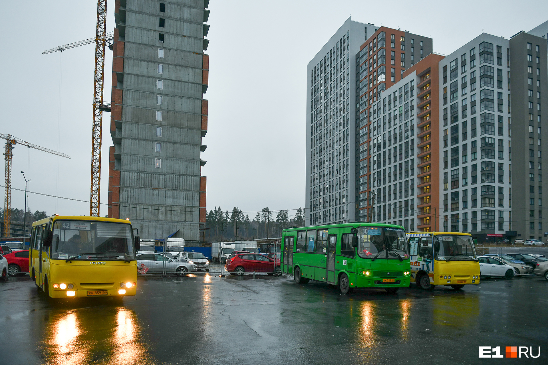 В Светлом строят дома. Но транспорта больше не становится. По крайней мере пока В Светлом строят дома. Но транспорта больше не становится. По крайней мере пока