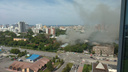 В центре Екатеринбурга горит дом, на месте которого собирались строить скандальный храм