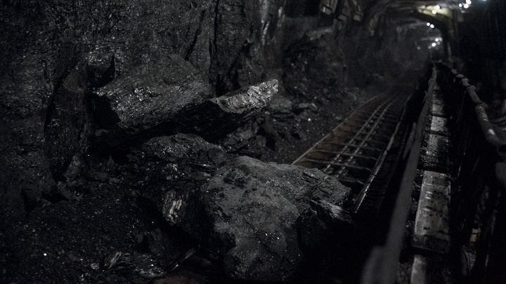 На кузбасской шахте произошло задымление, работников выводят на поверхность