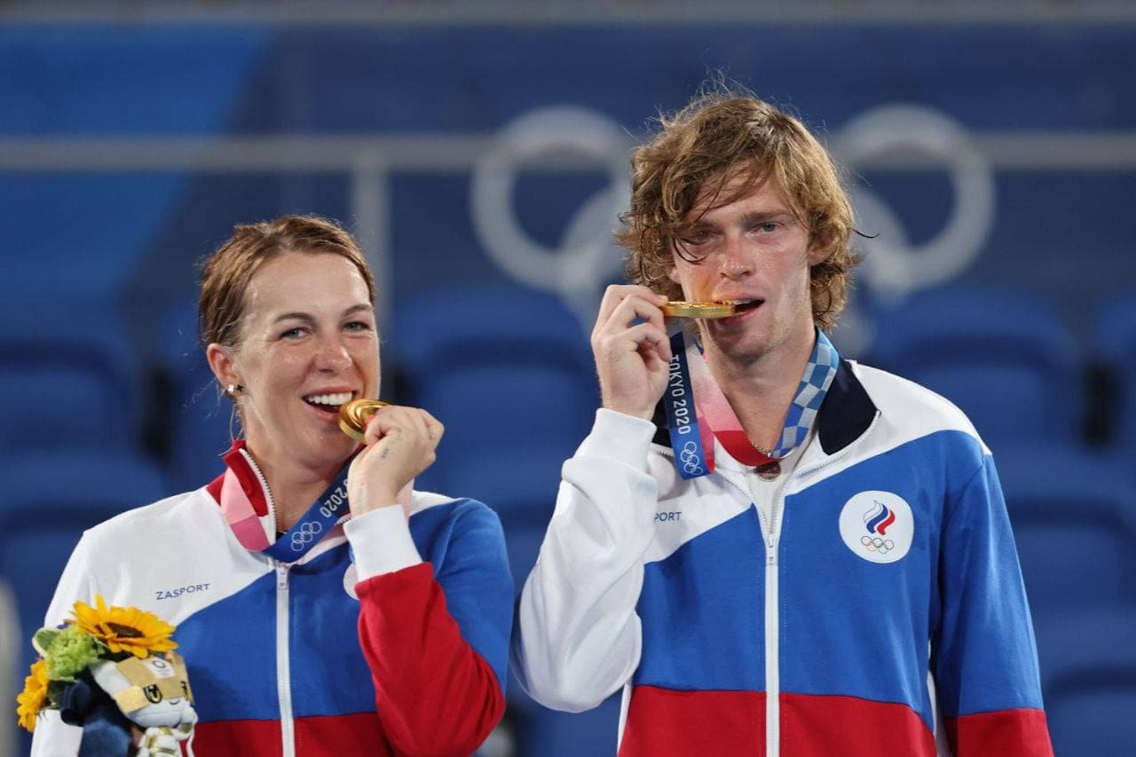 Анастасия Павлюченкова и Андрей Рублёв стали олимпийскими чемпионами
