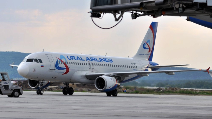 Роспотребнадзор подал групповой иск к «Уральским авиалиниям» из-за массовой отмены рейсов
