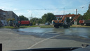В одном месте сварят — в другом рвется: в Волгограде почти сутки чинят порыв на магистральном водоводе