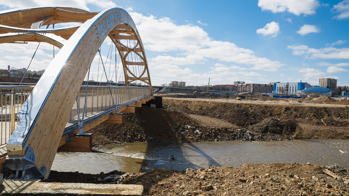 Власти Кемерово ответили, когда откроют новый мост через Искитимку. Это подарок городу к 300-летию