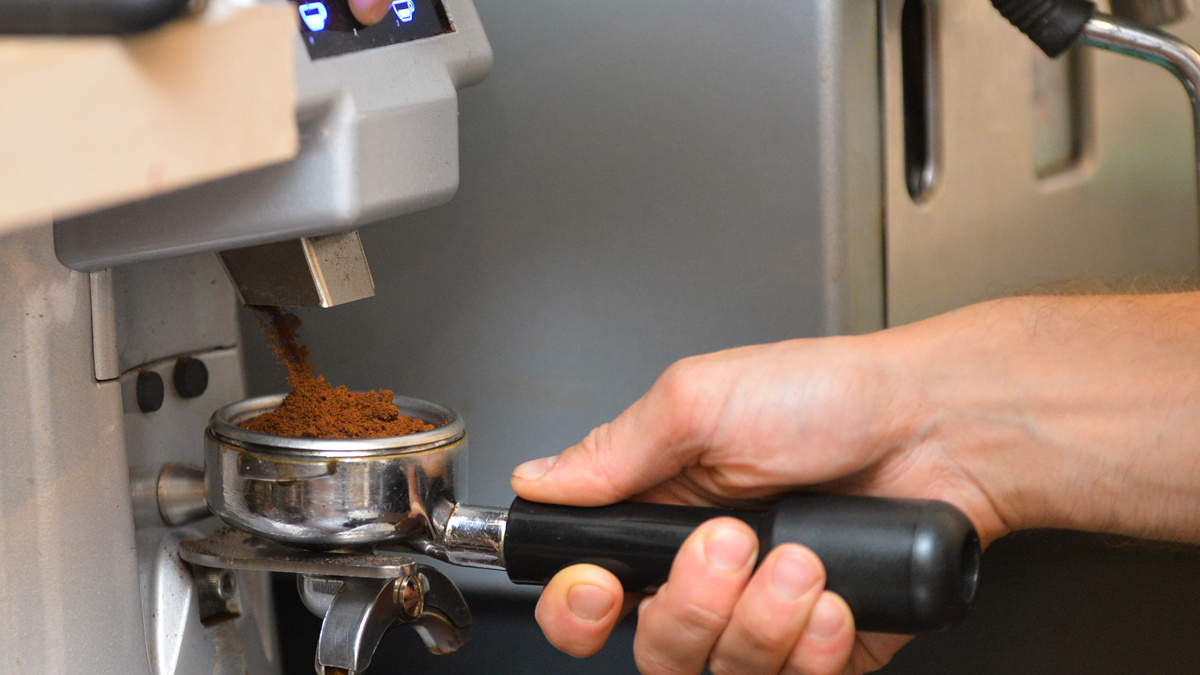 Гипертоникам точно нельзя: врачи назвали самый вредный кофе