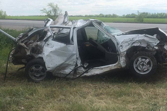 Под Самарой 19-летняя девушка погибла в ДТП с «Приорой» 7 июня 2021 г ...