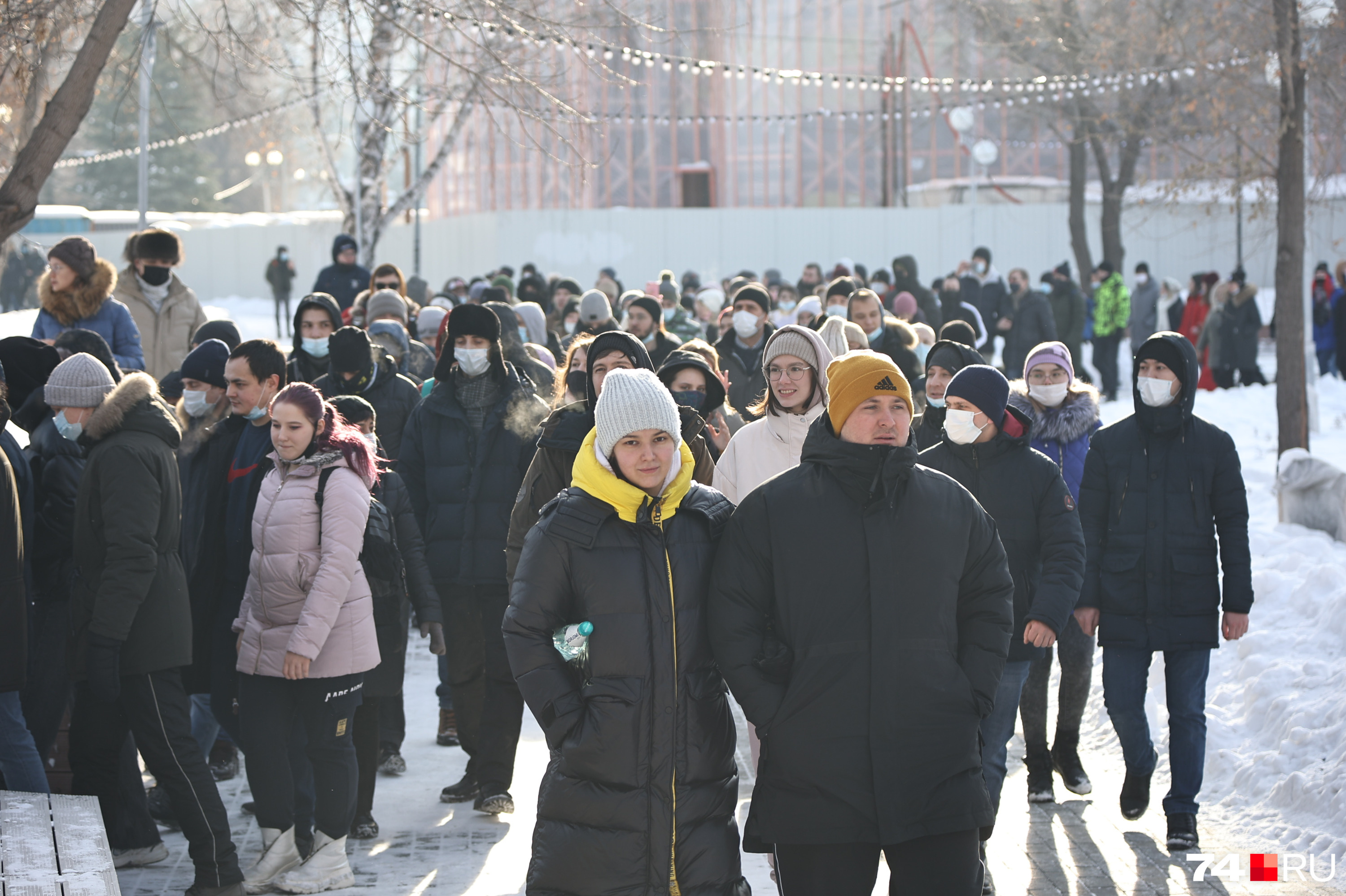 И все сосредоточились у Театра оперы и балета И все сосредоточились у Театра оперы и балета