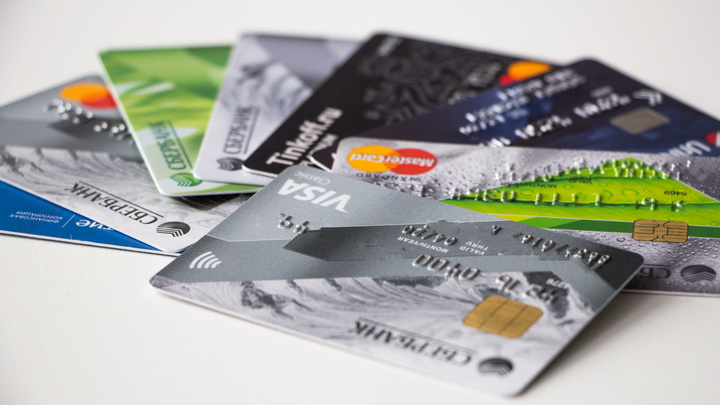 Северяне стали в разы чаще оформлять кредитные карты: с чем это связано