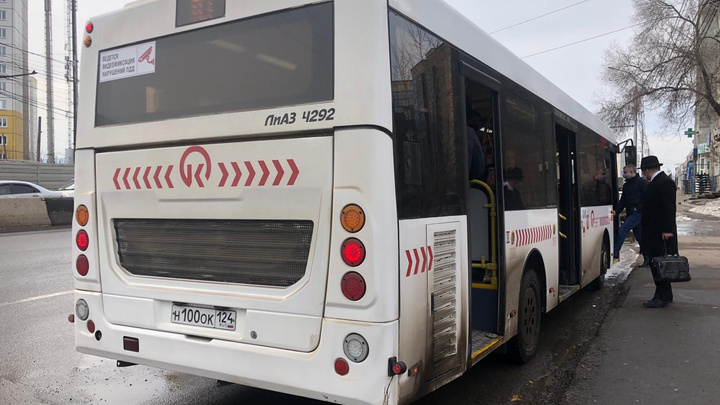 «Другие методы не работают»: видеорегистраторы на автобусах начали фиксировать нарушителей ПДД для ГИБДД