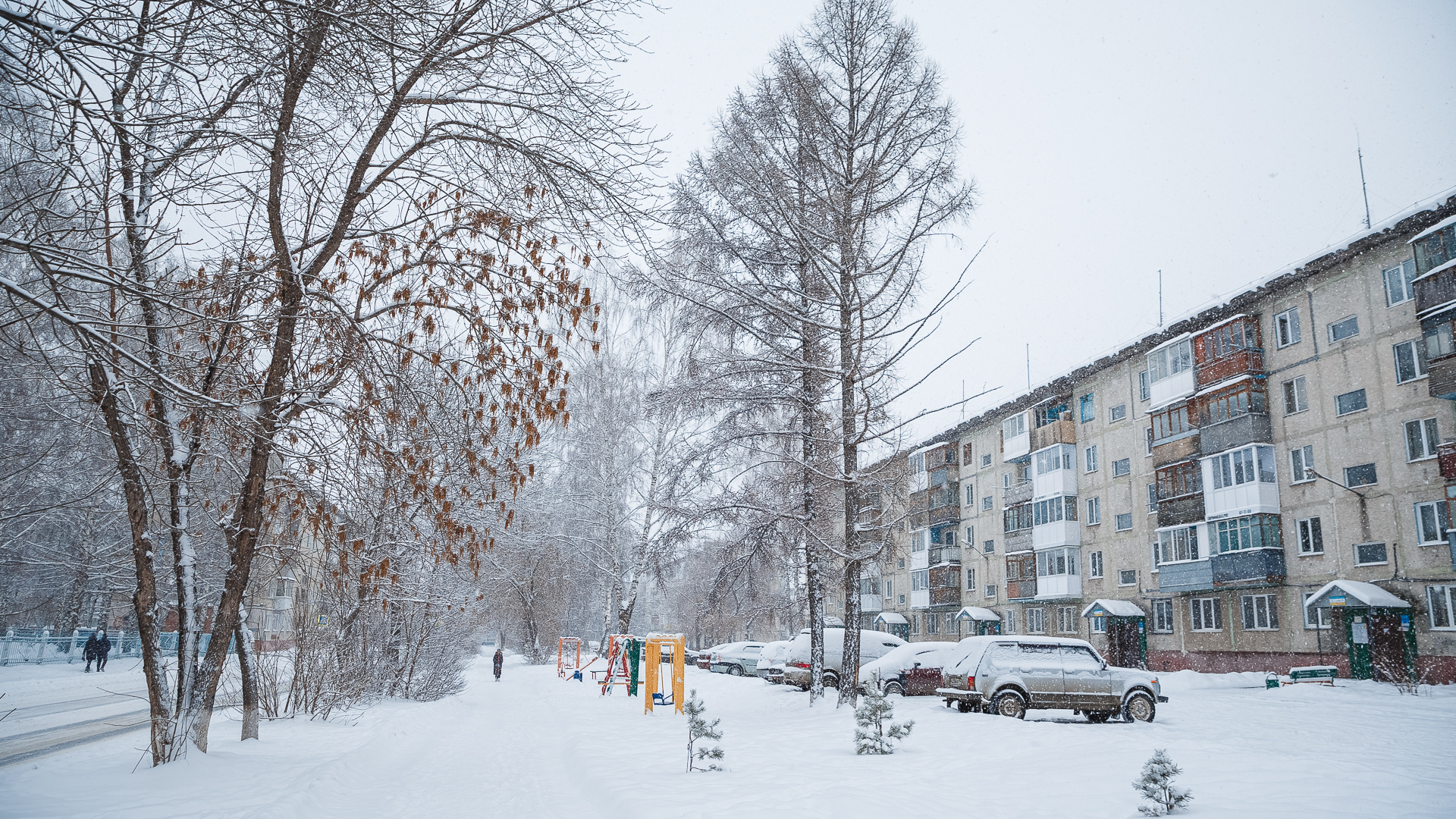 Кемеровские сугробы проверят на безопасность после гибели подростка в горе снега